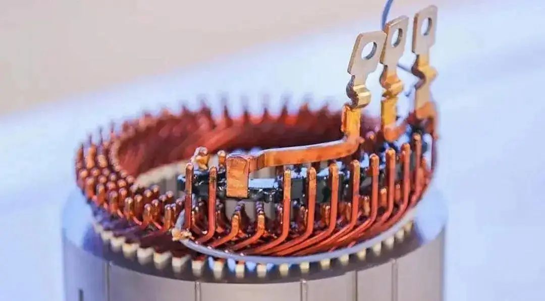 與圓形電機相比，為什么扁線電機更適合新能源汽車領域？—AIP艾普.jpg