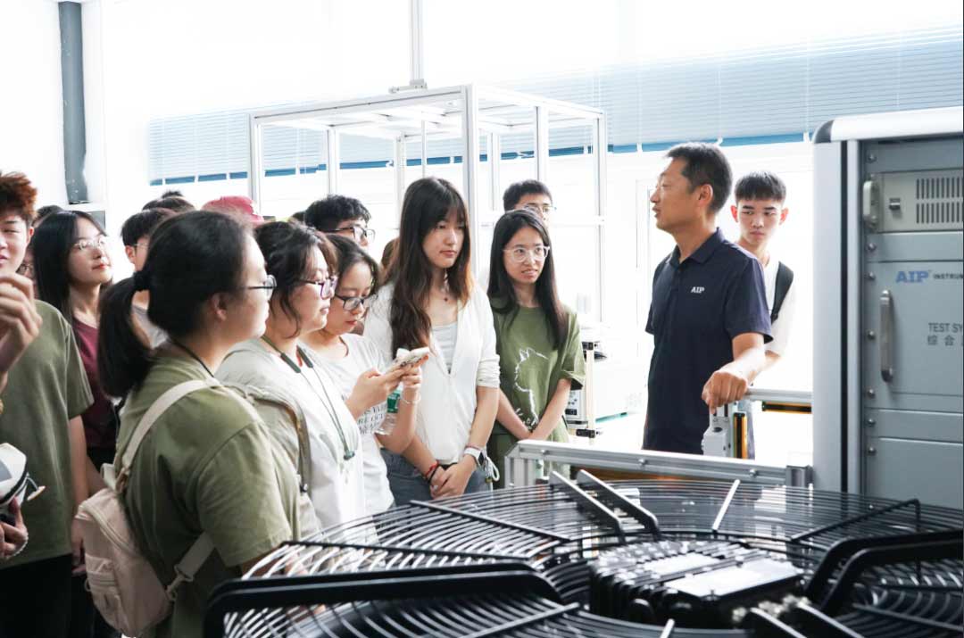 中國石油大學（華東）師生走進艾普智能，攜手共促產(chǎn)學研深度融合